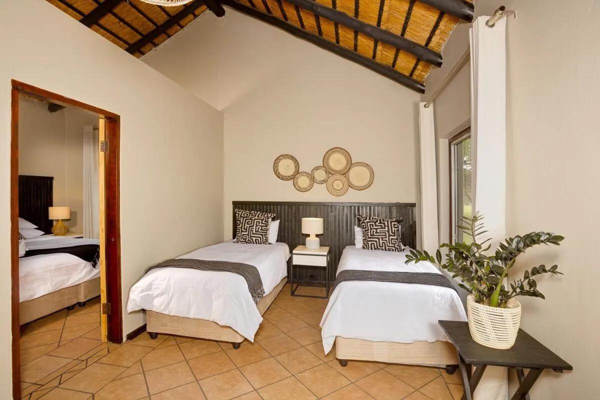 Unyati Safari Lodge Hectorspruit Exterior photo